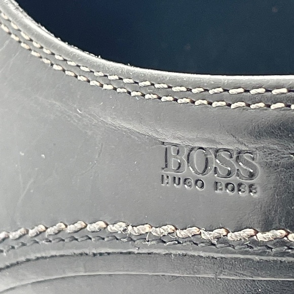 Hugo Boss- Oxford/Derby  Black Leather Shoes  size 7.5 main image 4